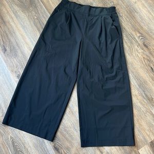 Athleta Brooklyn Wide Leg crop pant